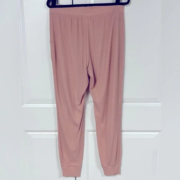 Express 2- Pc Ribbed Loungewear - Picture 5 of 7